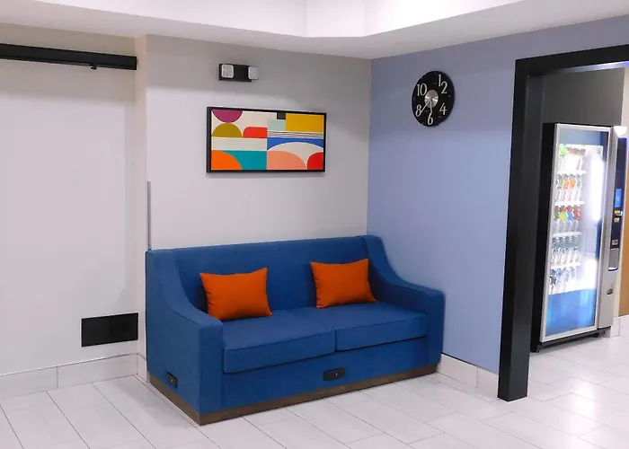 Quality Inn 4*