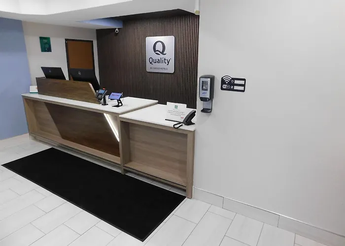Quality Inn Pontiac