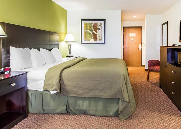 Quality Inn 4*