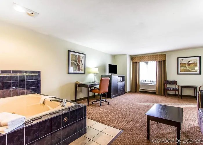 Quality Inn Pontiac