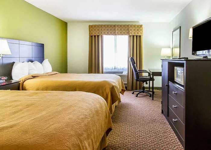 Quality Inn 4*