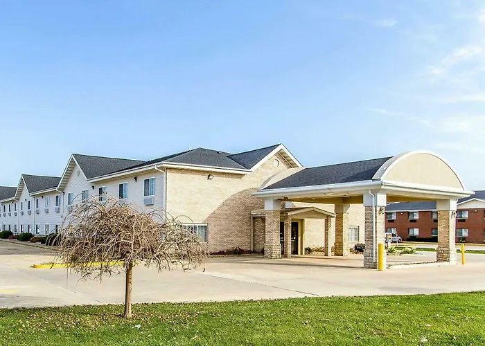 Quality Inn 4*